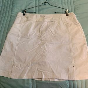 Ladies white Skort XL NWOT